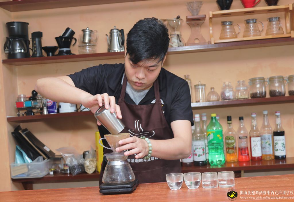 佛山展翅學(xué)院已進(jìn)行全面消毒，請到校參觀